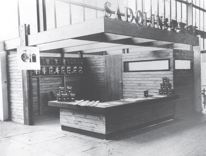 Ausstellungsstand, Berliner Industriemesse, Fa. Sadolin