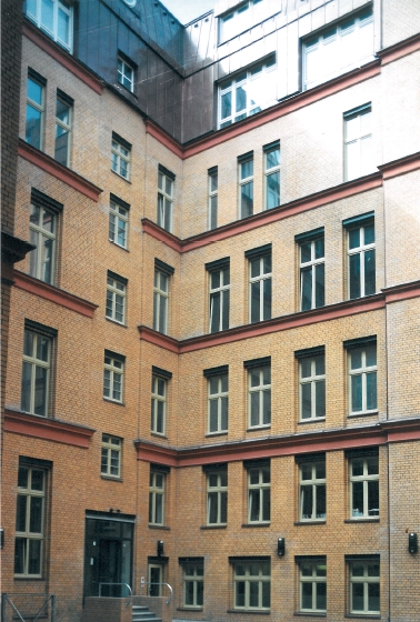 Restaurierte Innenhoffassaden